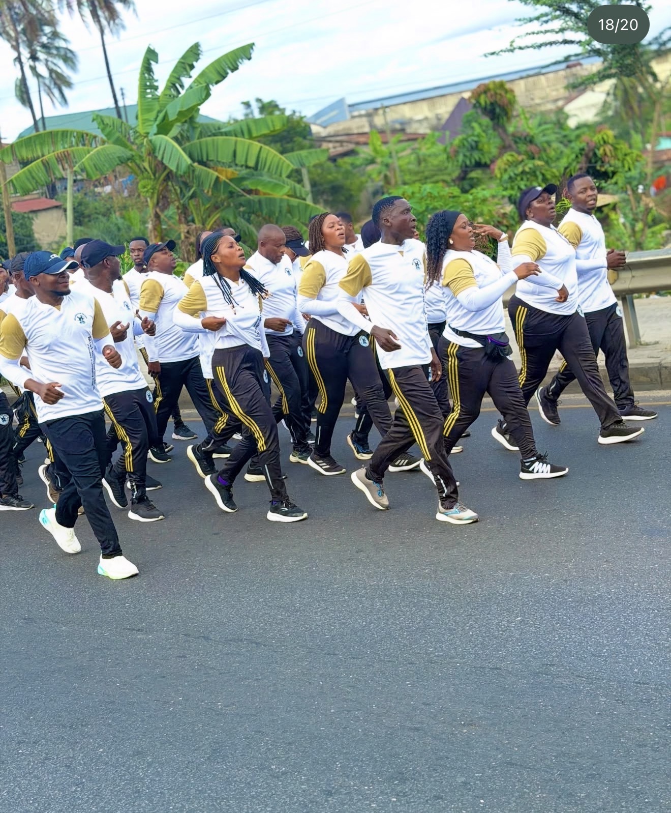 MTWARA COASTAL RUN — IMG_0491
